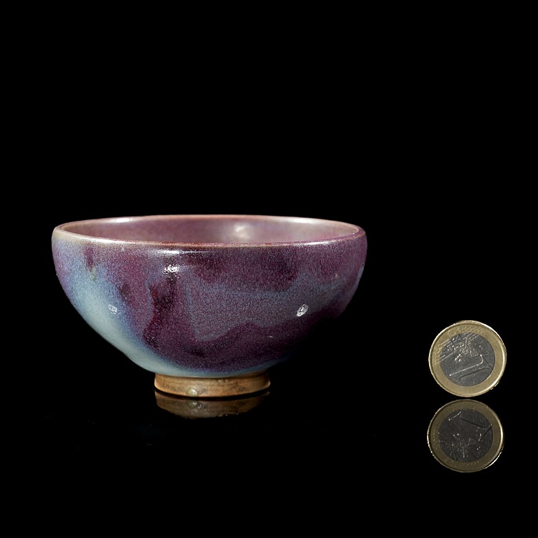 Junyao glazed earthenware cup, Song dynasty