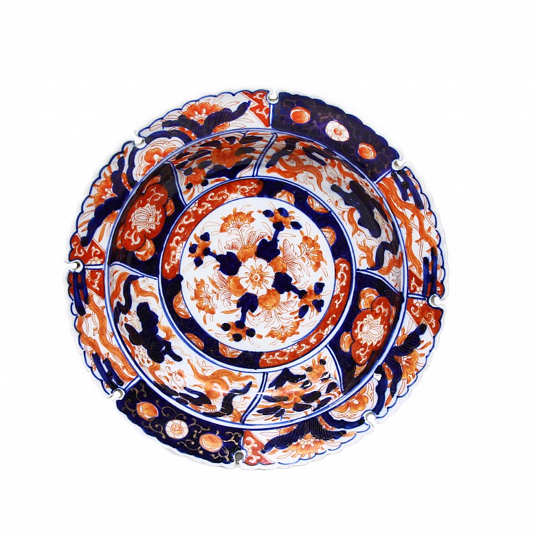 Imari porcelain bowl and plate, Japan