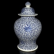 Tibor chino azul y blanco, Jingdezhen, dinastía Qing