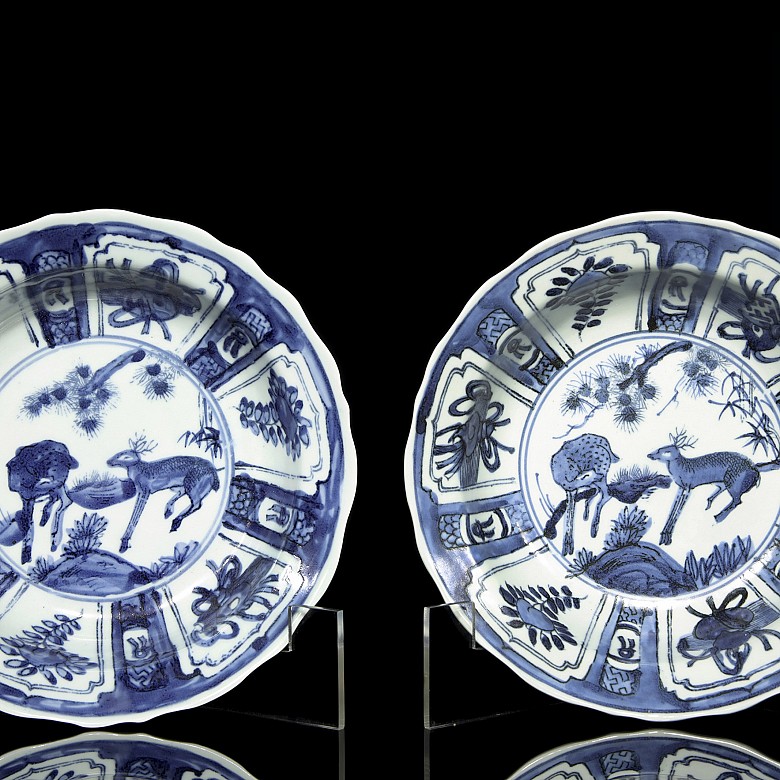 Pair of dishes, blue and white, 20th century