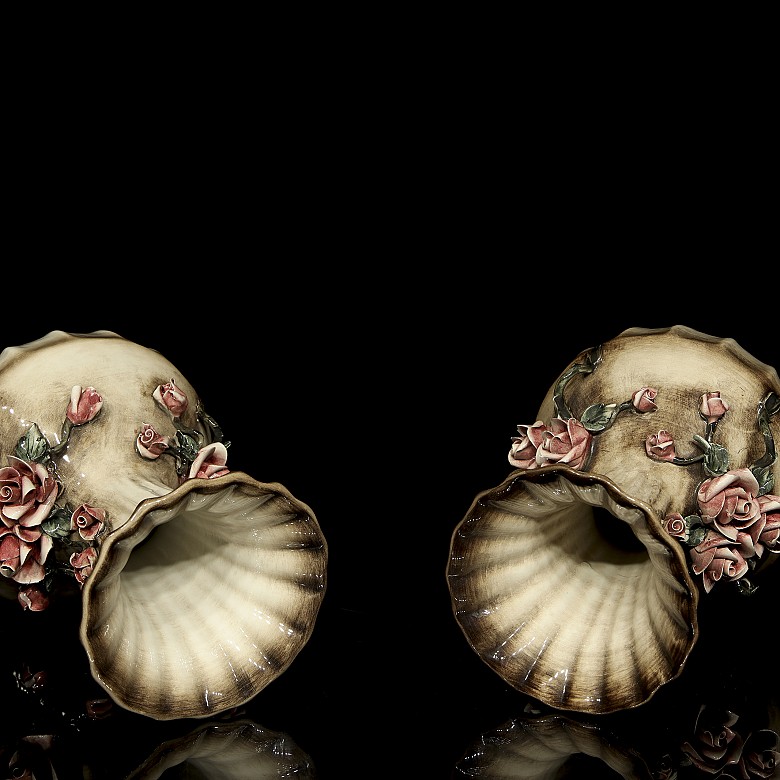 Capodimonte porcelain ‘Pair of vases with roses’, 20th century - 5