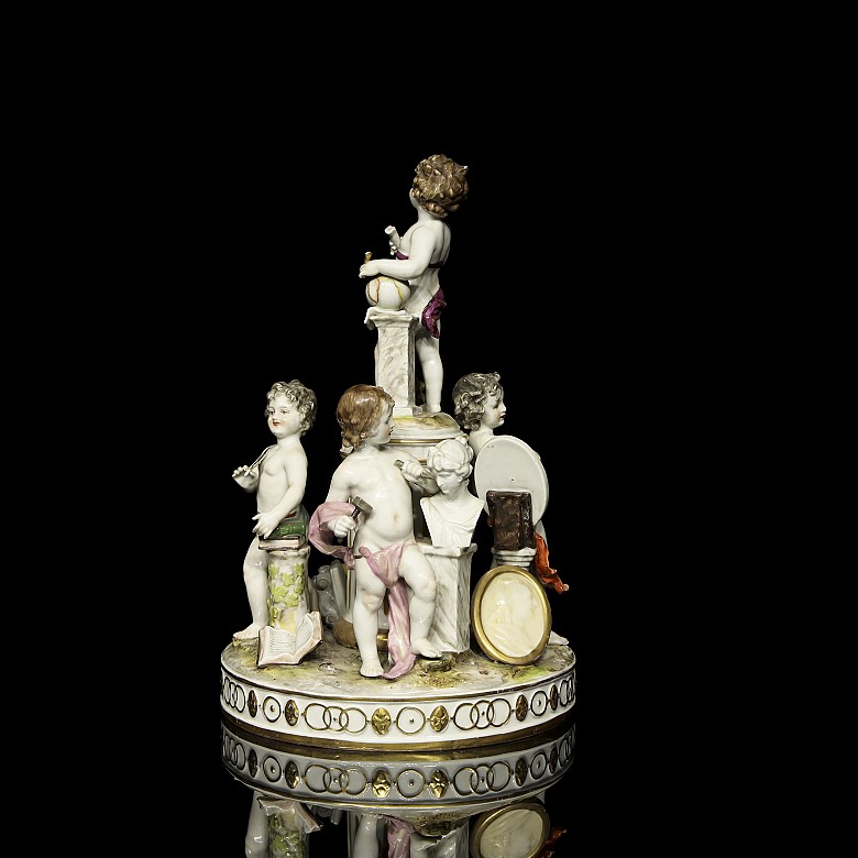 Capodimonte Porcelain ‘Amorcillos’, 20th century