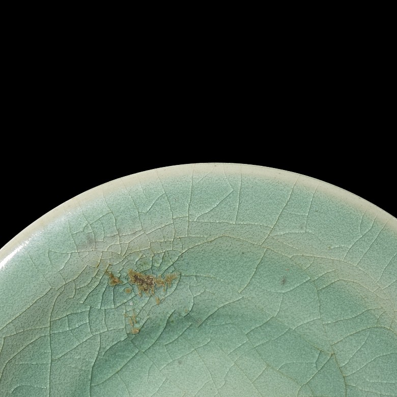 Ruyao Glazed Porcelain Dish, Jin dynasty