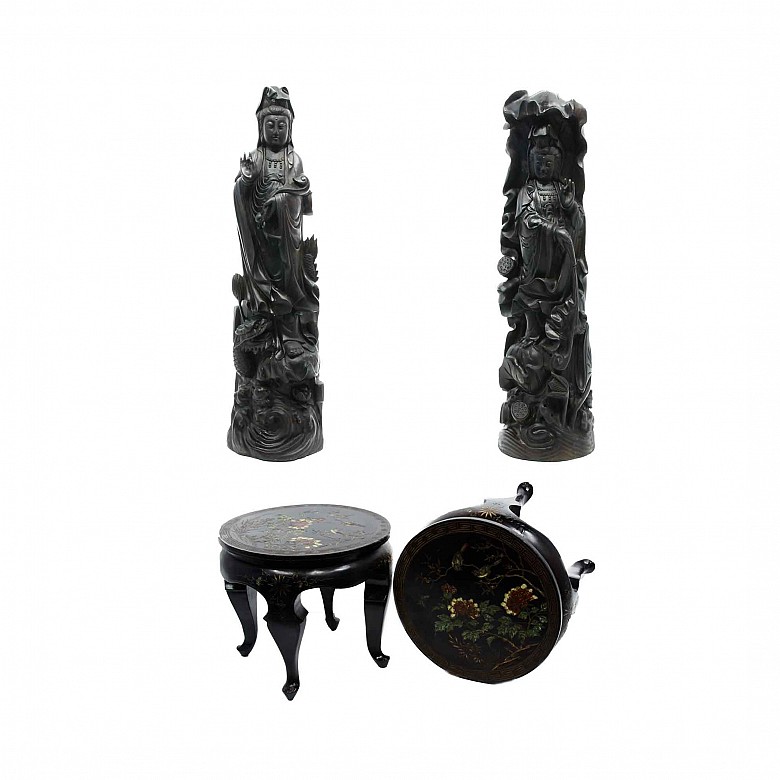 A pair of large Guanyin with base, 20th century