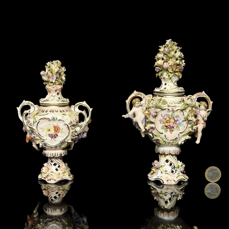 German porcelain ‘Pair of bonbonnieres’, 20th century - 10