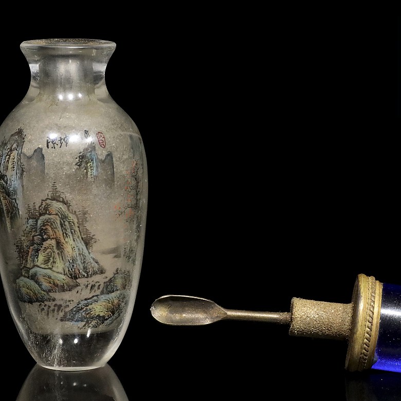 Painted glass snuff bottle, Qing dynasty, 19 th century