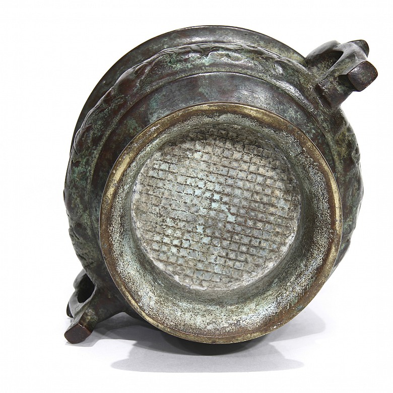 Chinese bronze censer, 20th century