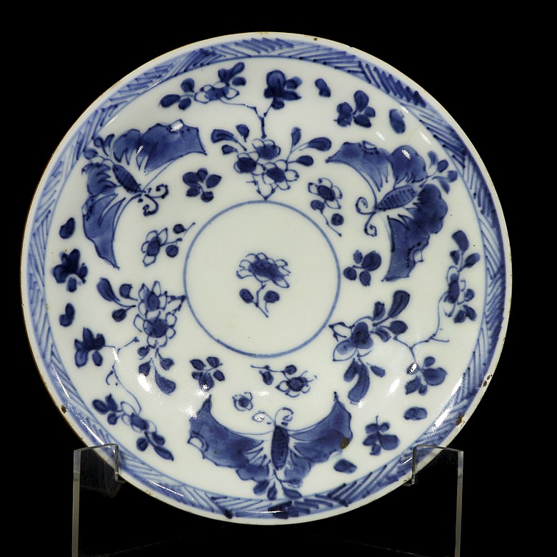 Two Qing Dynasty ‘Flowers and Butterflies’ Porcelain Dishes