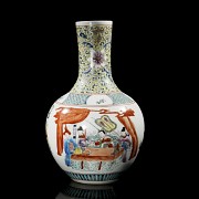 Famille rose glazed porcelain vase ‘Scene’, with Kangxi mark