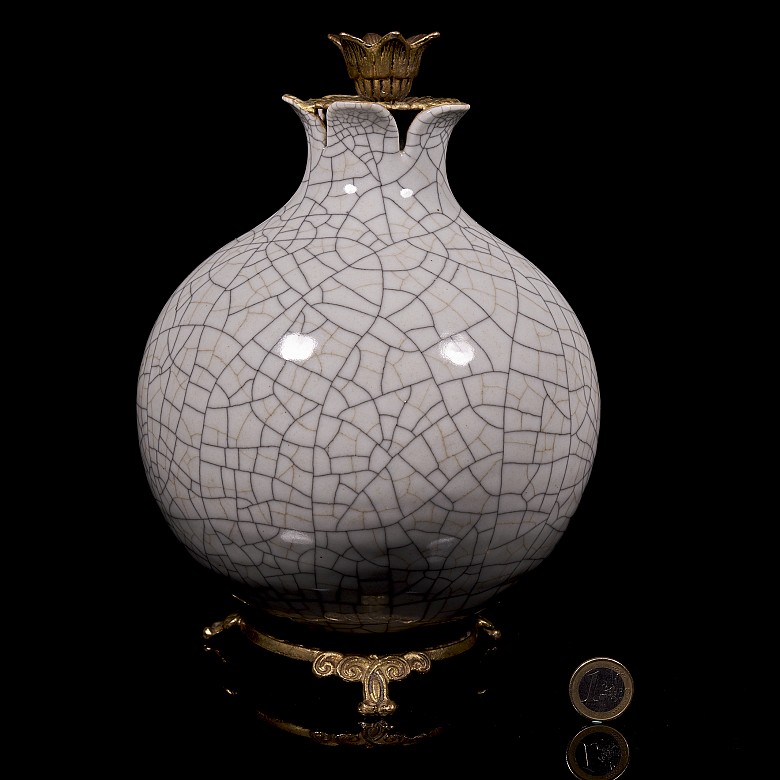 Ceramic and bronze pomegranate-shaped Zun vase, Qing Dynasty