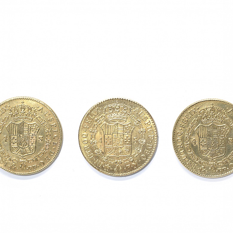 Lote de tres monedas de oro 900 milésimas