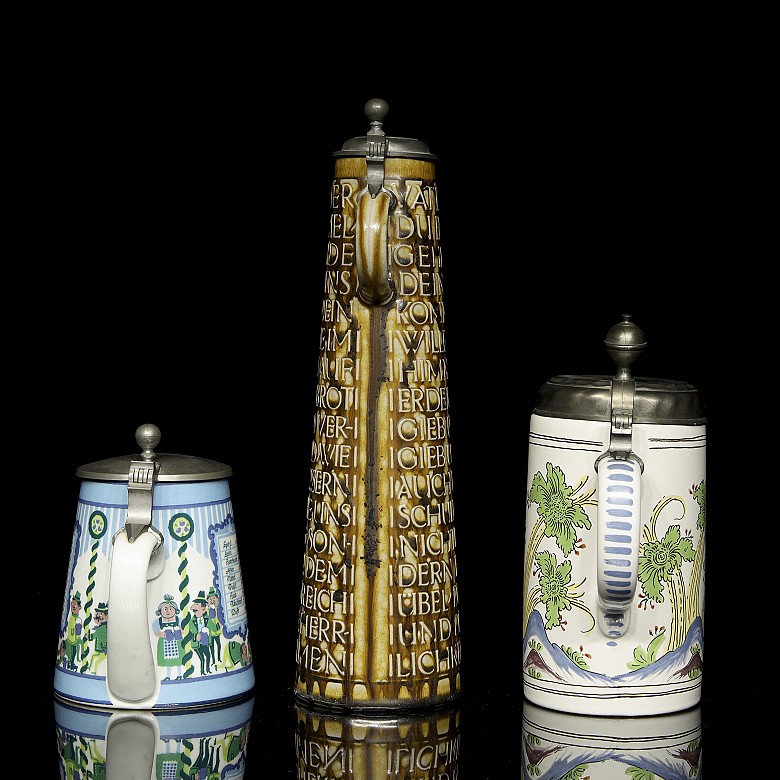 Three enamelled beer steins, 20th century - 3