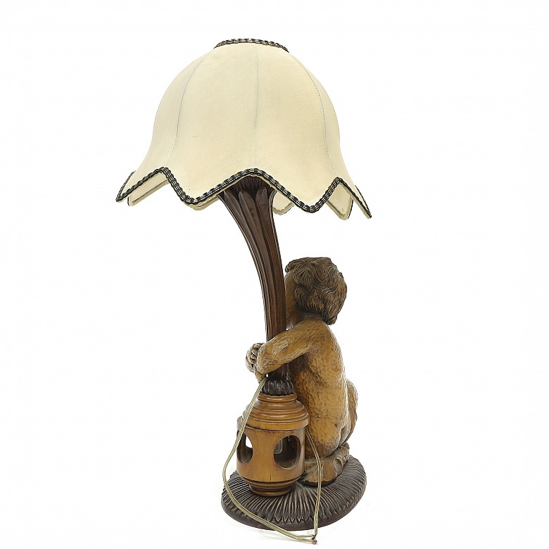 Vicente Andreu. Wooden lamp with sculpture, 20th century.