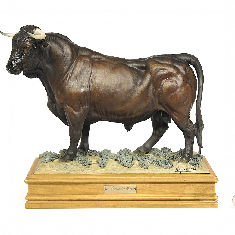 Algora 'Spanish fighting bull, Castaño' 20th century