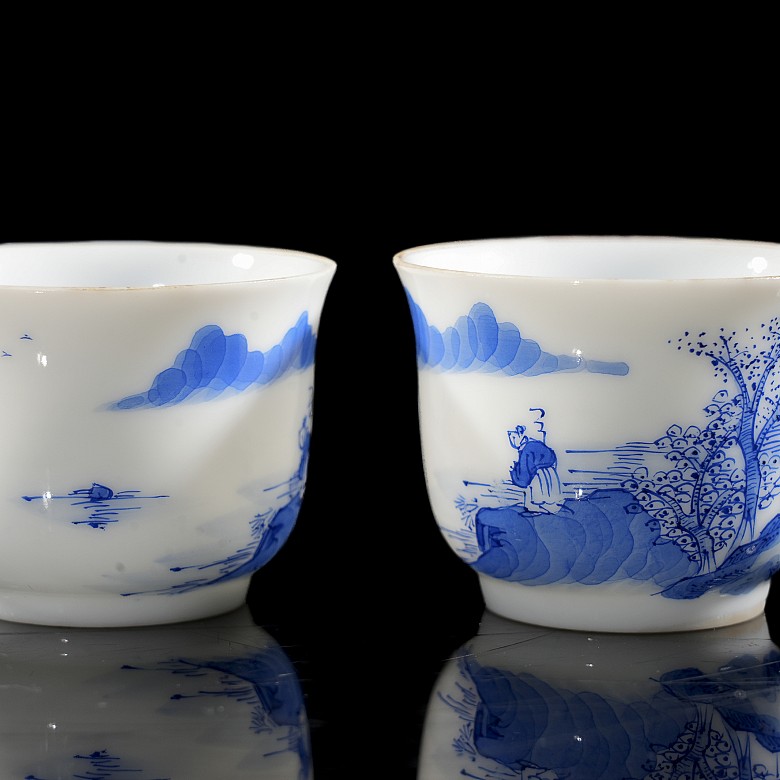 Pair of small porcelain ‘Landscape’ cups, Qing dynasty