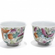 Pair of teacups pink family, 20th century