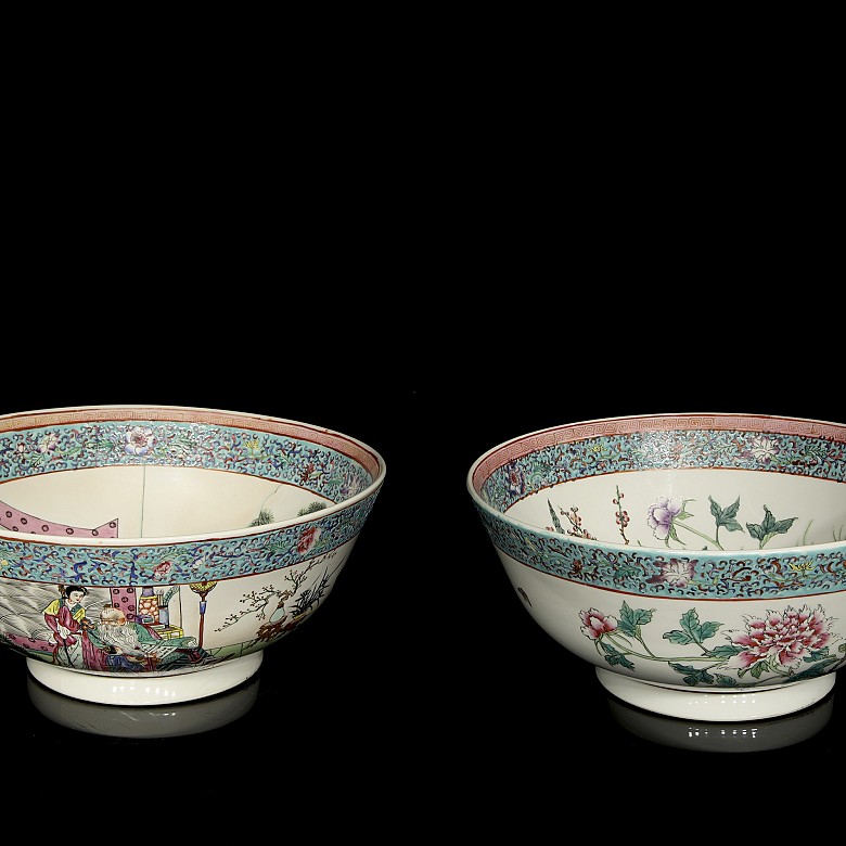 Pair of large bowls, famille rose, Canton, 20th century