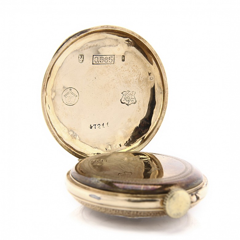 Swiss woman's pocket watch in 14k yellow gold, 19th century.