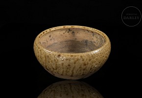 Glazed porcelain bowl, Sui dynasty