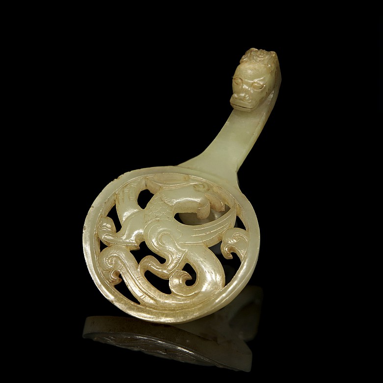 Carved jade belt hook, Han dynasty