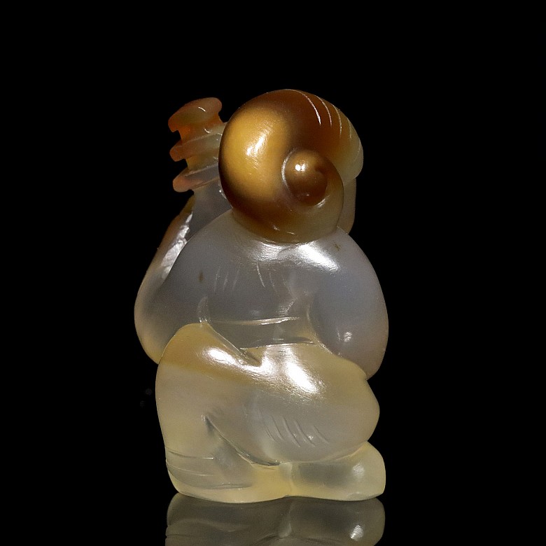 Agate figurine 