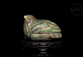 Porcelain enameled ‘Quail’ box, Chinese Republic