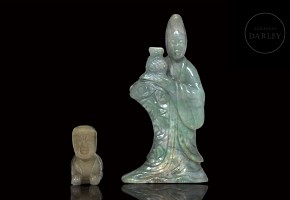 Lot of two jade figurines, 20th century