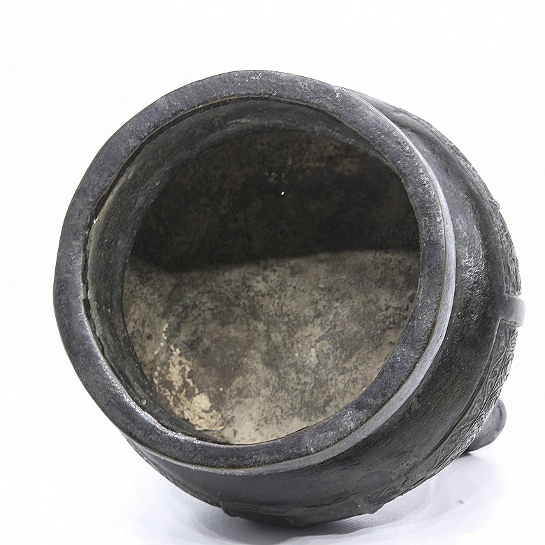 Chinese bronze censer, Ming Dynasty (1368-1664)