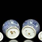 Pareja de tibores de porcelana azul y blanco, Jingdezhen, dinastía Qing