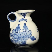 Two German porcelain vessels - 3