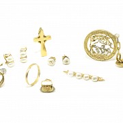 Lot of 10 pieces in 18k yellow gold