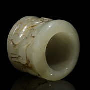 Jade ring with horses, Ming-Qing dynasty