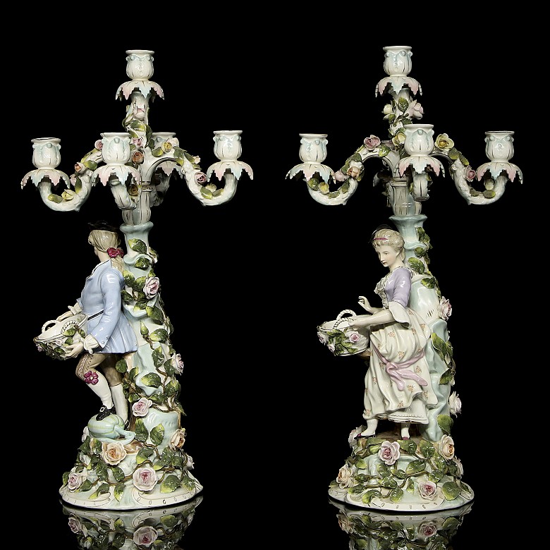 Alfred Voigt, Sitzendorf (1887-1900), Pair of Candlesticks, 19th century