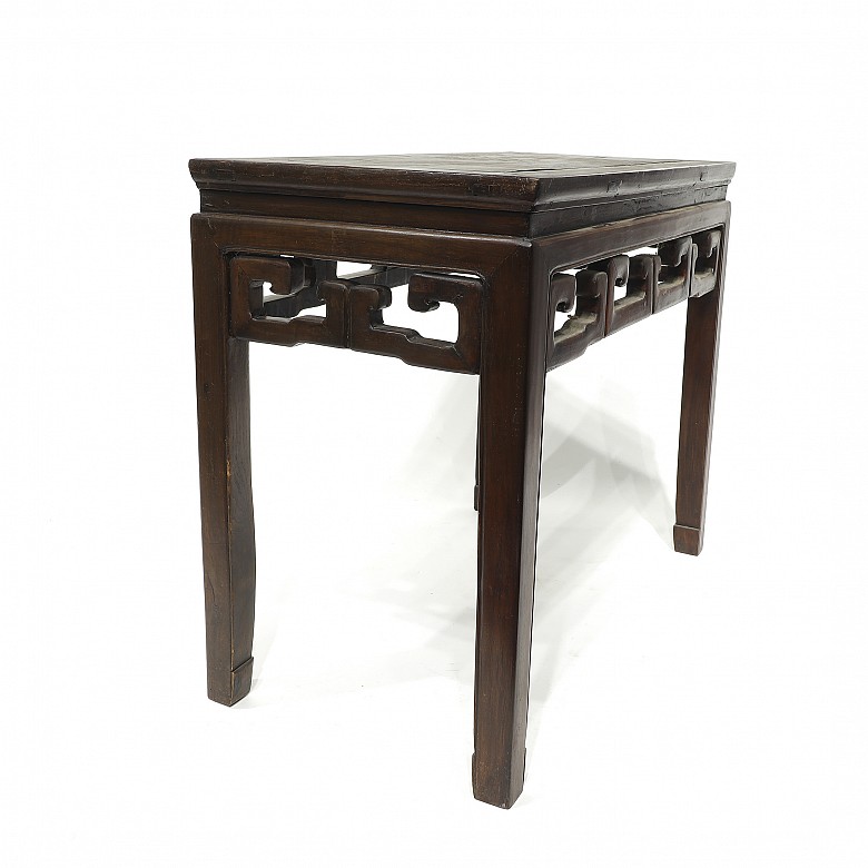 Mesa china de madera, S.XX