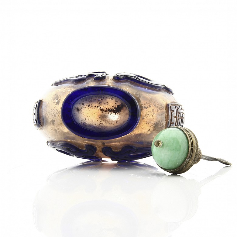 Chinese peking glass snuff bottle, Qing dynasty (1644-1912)