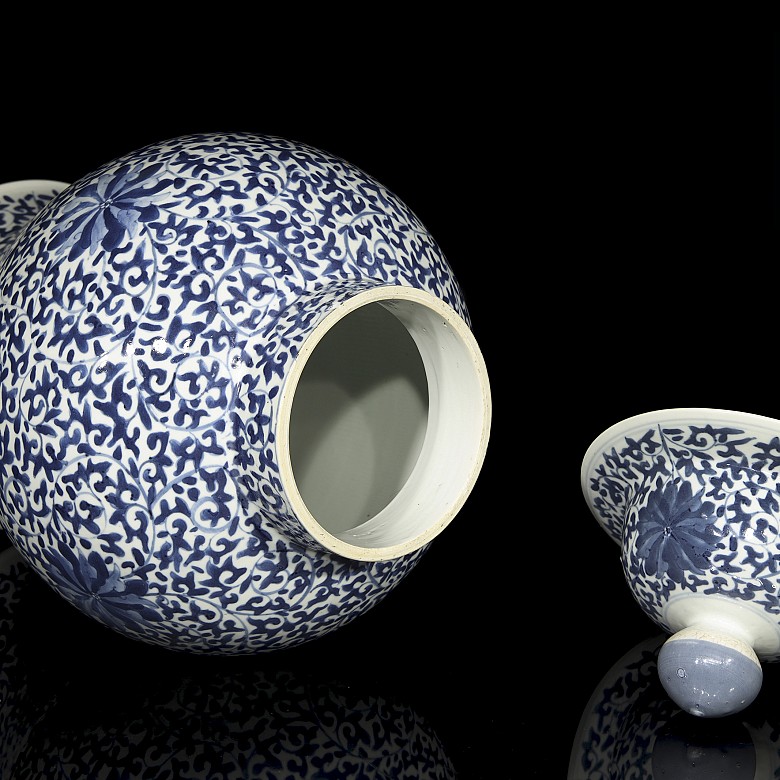 Tibor chino azul y blanco, Jingdezhen, dinastía Qing