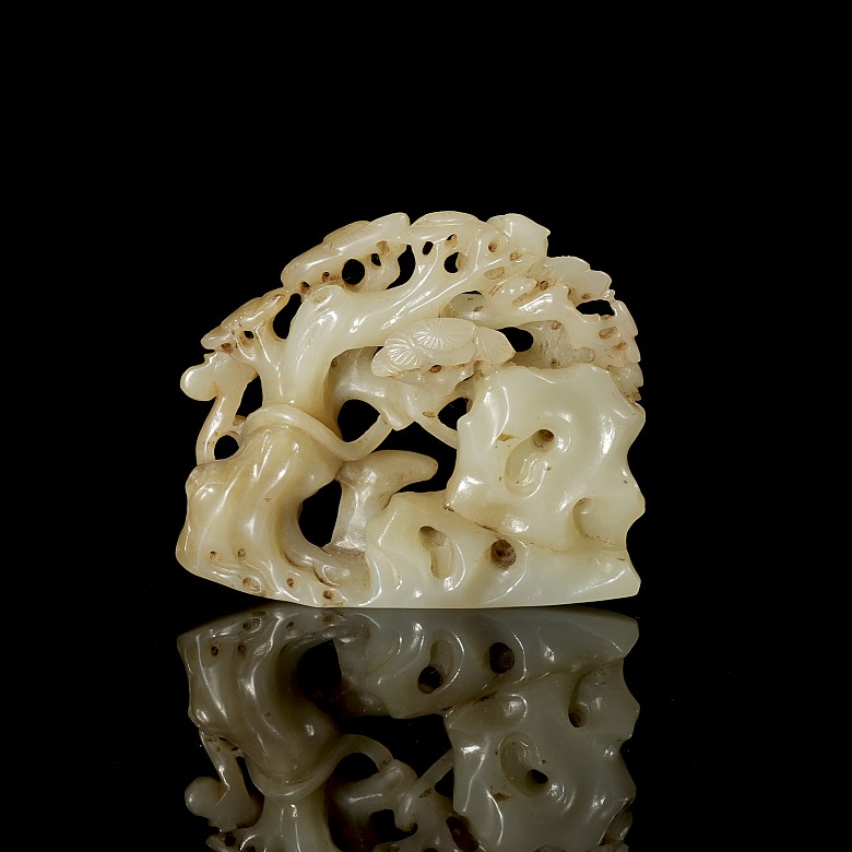 Carved jade figurine ‘Resting Deer’, Qing dynasty