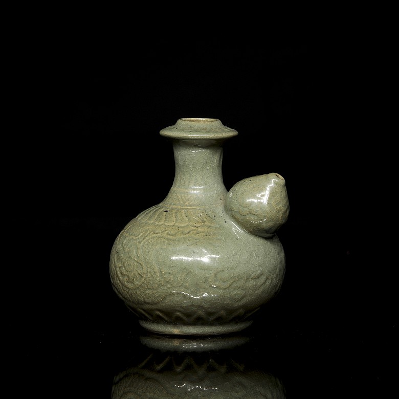 Small celadon-glazed ceramic jug, Song style - 1