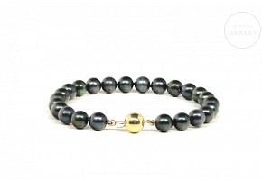 Akoya black pearl bracelet