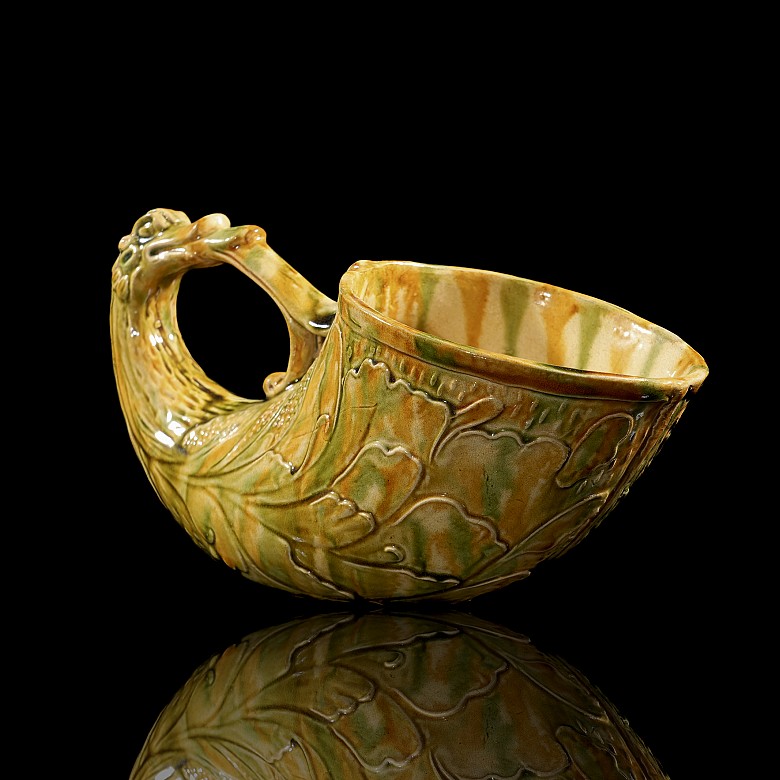 Glazed ceramic libation cup ‘Phoenix’, Tang style