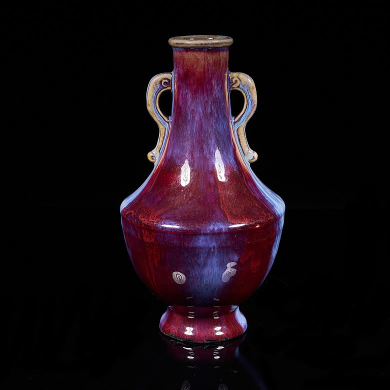 Hu” vase with flambé glaze, Qing dynasty, with Qianlong seal