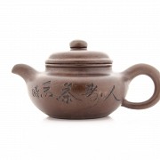 Clay teapot, China, Gu Jinzhou seal mark.