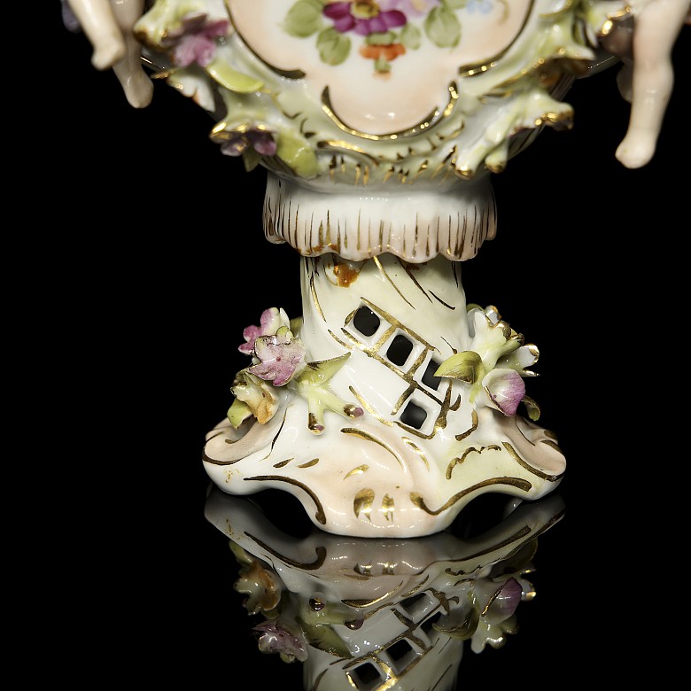 German porcelain ‘Pair of bonbonnieres’, 20th century - 3