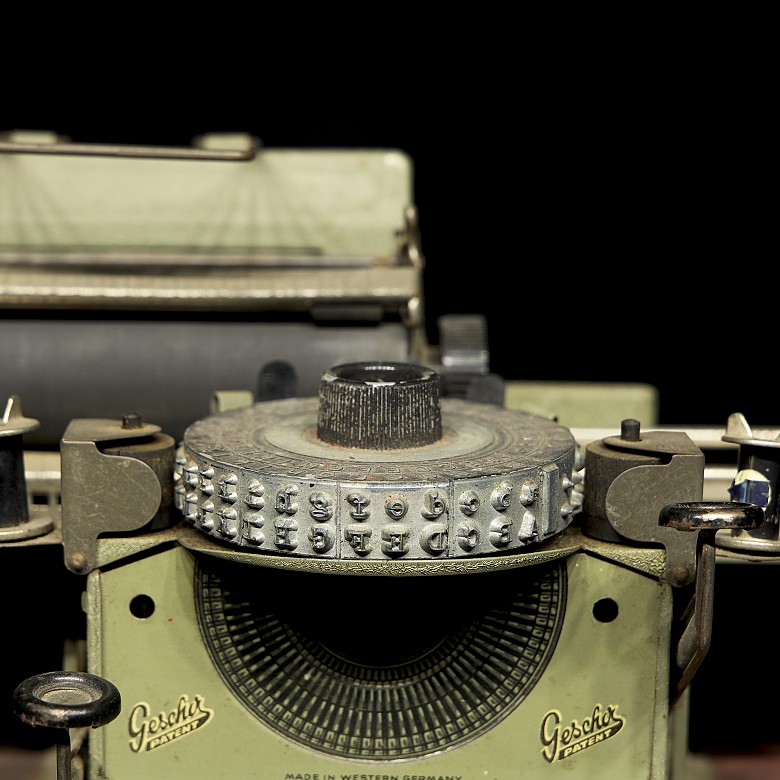 Typewriter ‘Junior GSN’, circa 1920 - 6