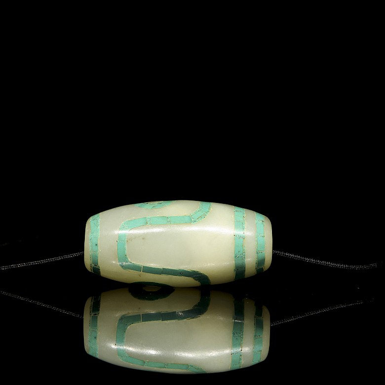 Jade ‘Dzi’ bead with turquoise, Tang dynasty