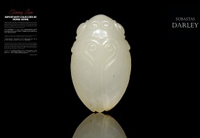 Carved white jade cicada, Zhou dynasty