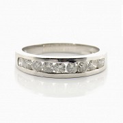 Ring in 18k white gold and diamonds