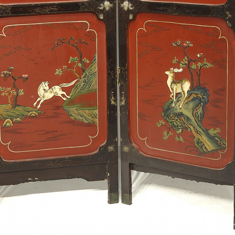 Inlaid lacquered wood folding screen, Qing dynasty