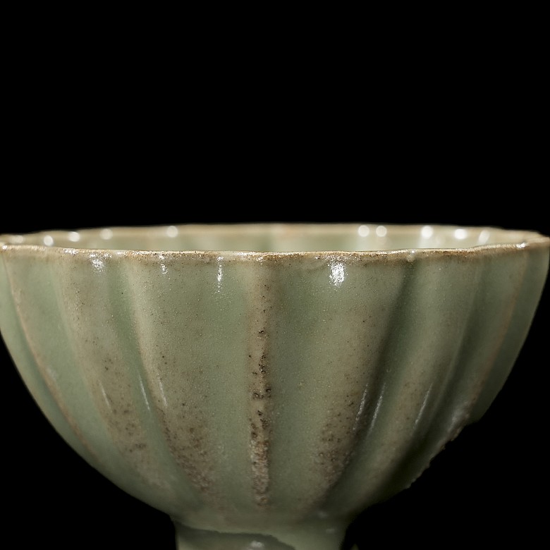 Celadon-glazed lobed bowl, Lonquan Kiln, Song dynasty