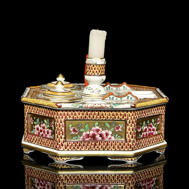 Octagonal porcelain writing desk, France, 19th-20th century - 2